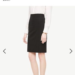 Ann Taylor petite stretch pencil skirt 00